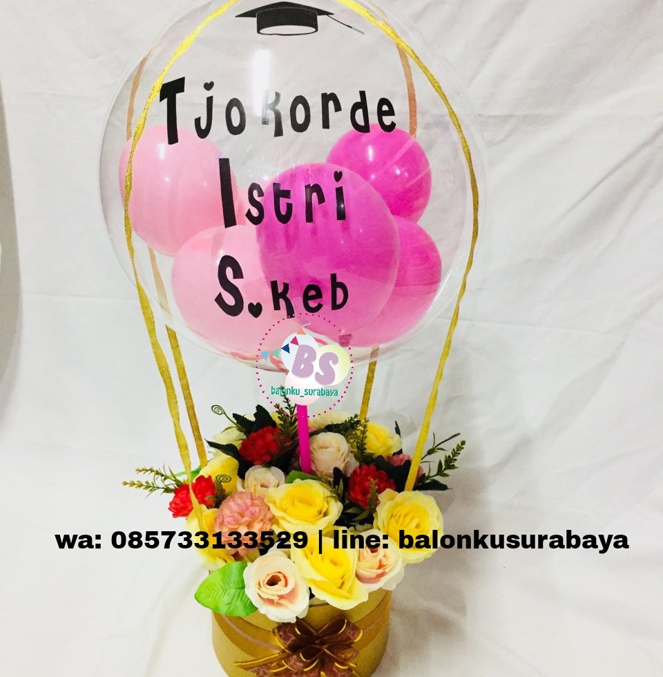 kado wisuda unik, kado wisuda, rangkaian bunga dan balon, hot air balloons,buket bunga surabaya, bunga surabaya, bunga box surabaya, balon tepuk, balon print, balon sablon, dekorasi balon, toko balon surabaya, balon latex doff, balon latex metalik
